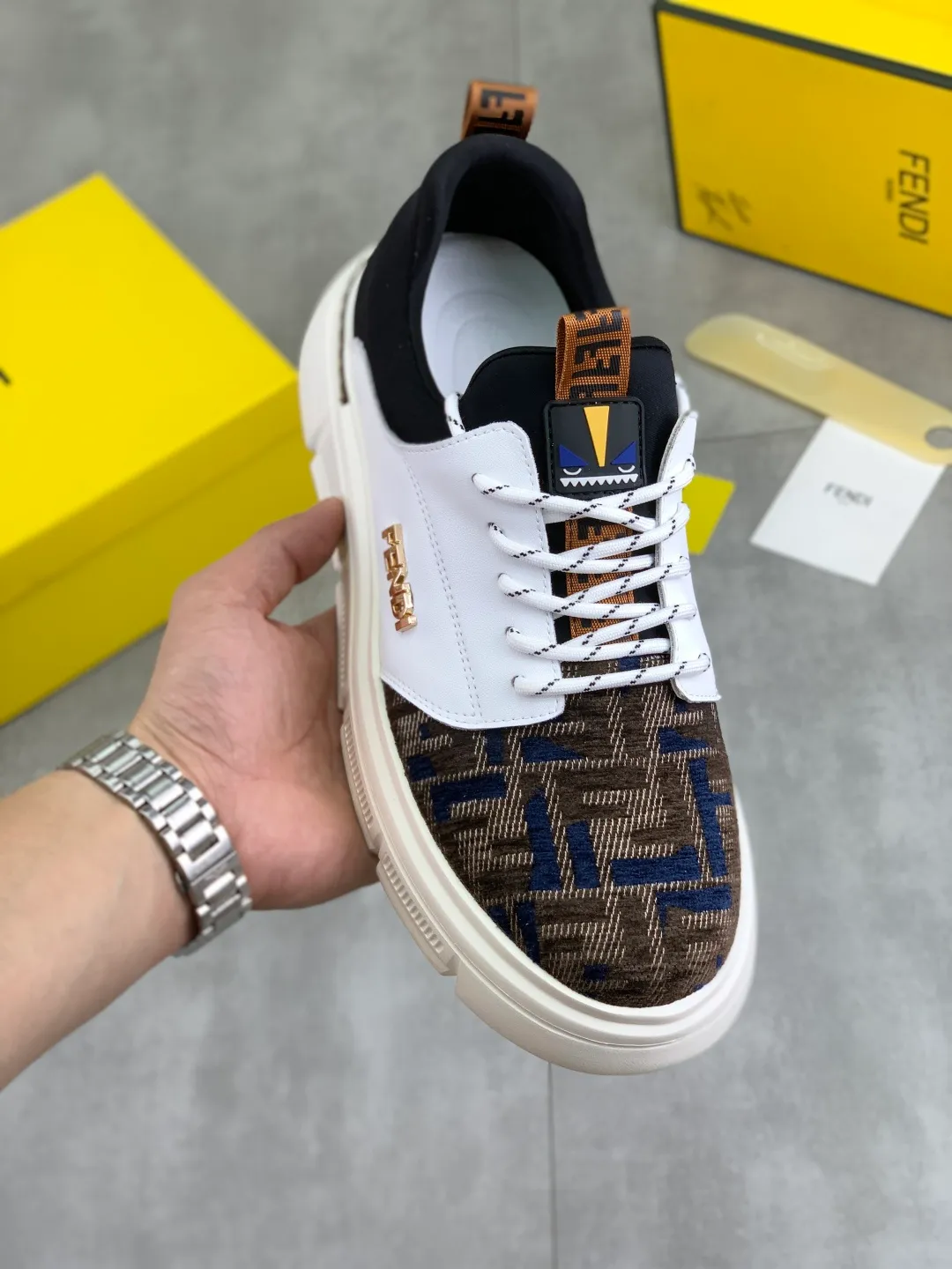 ​Men's shoes 💰P400 💰[New style] little monster 🆘 New FENDI (Fendi) new style 🕶️🕶️Simple routing effect, showing an elegant and cool driving shoe 🎬Using imported calfskin + first-layer pigskin lining🐂Excellent material🎬Detailed workmanship 🤗Comfortable foot feel➰➰. ​Pair it with any outfit to show your taste and temperament, low-key luxury ♻️Design ​simple and elegant ​noble and fashionable 🍃​Very loved and favored by trendy men 💓❤️size: 38-44 2️⃣colors available